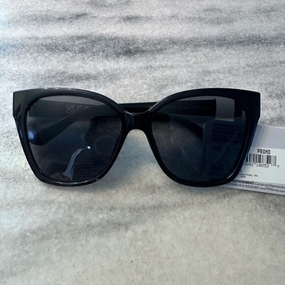 West Loop Black Sunglasses Classic Design - Picture 1 of 5